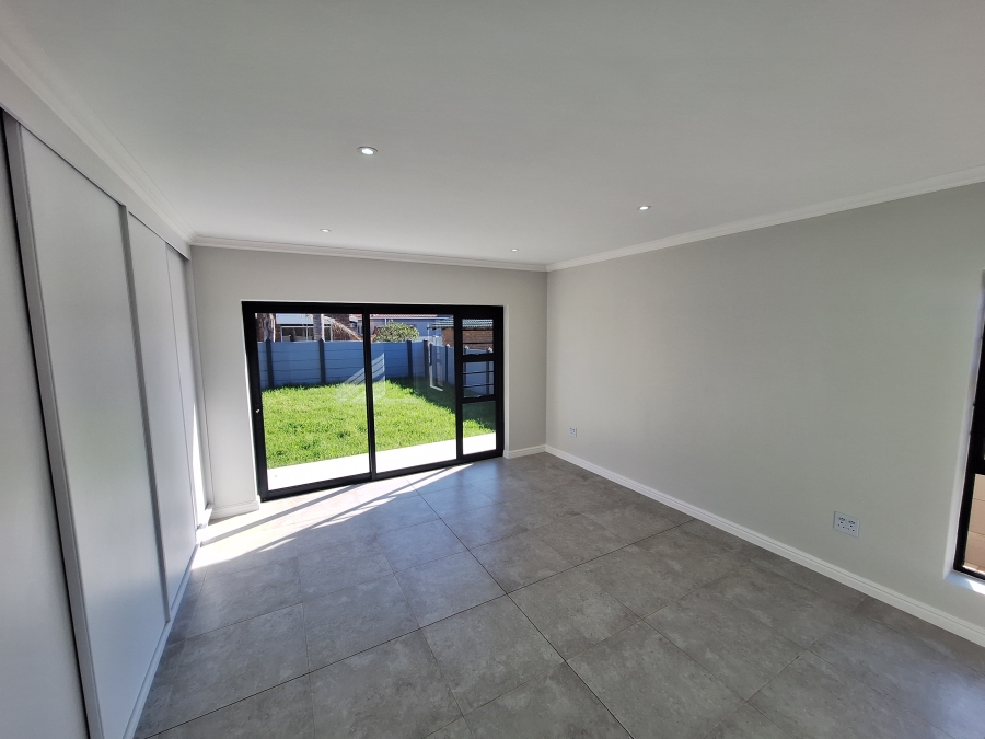 4 Bedroom Property for Sale in Noorsekloof Eastern Cape